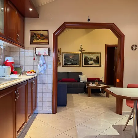 George House * Тасос