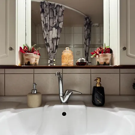 George House Апартаменты *